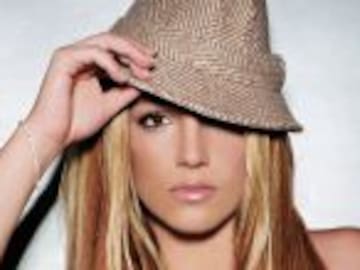 Britney: mucho ruido, poco Glory