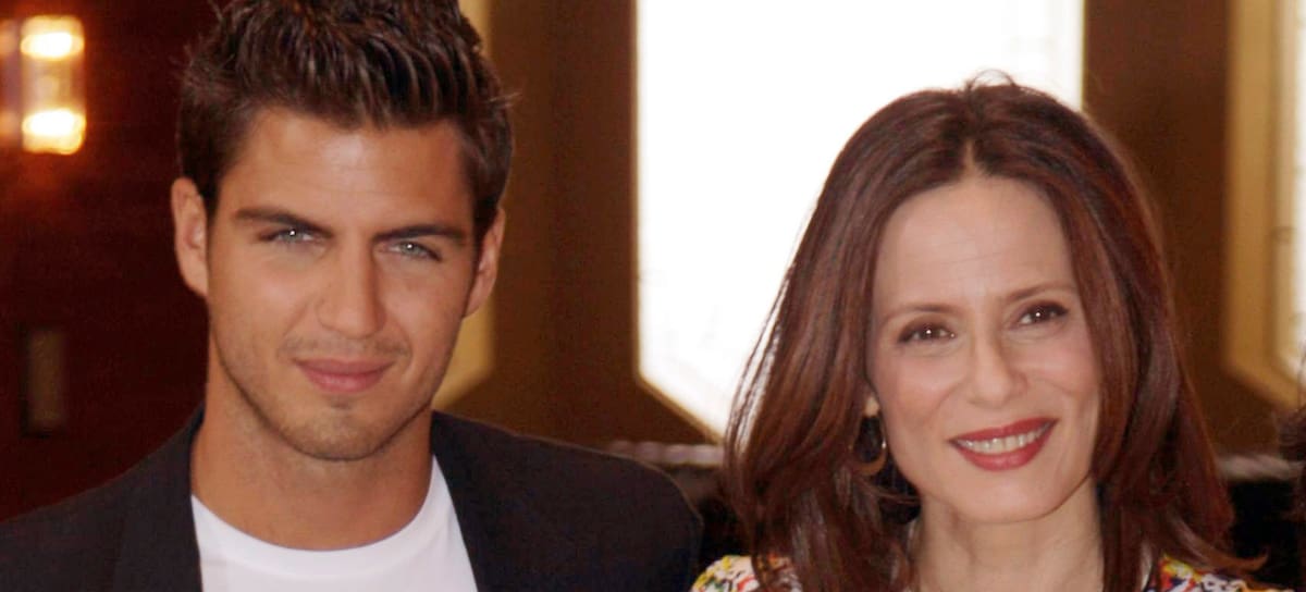 Maxi Iglesias y Aitana Sánchez Gijón, en el set de rodaje de 'Galerías Velvet' (2013).