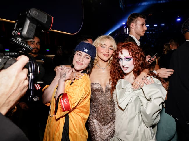 Billie Eilish, Sabrina Carpenter y Chappell Roan en la edición de los Premios Grammy de 2025