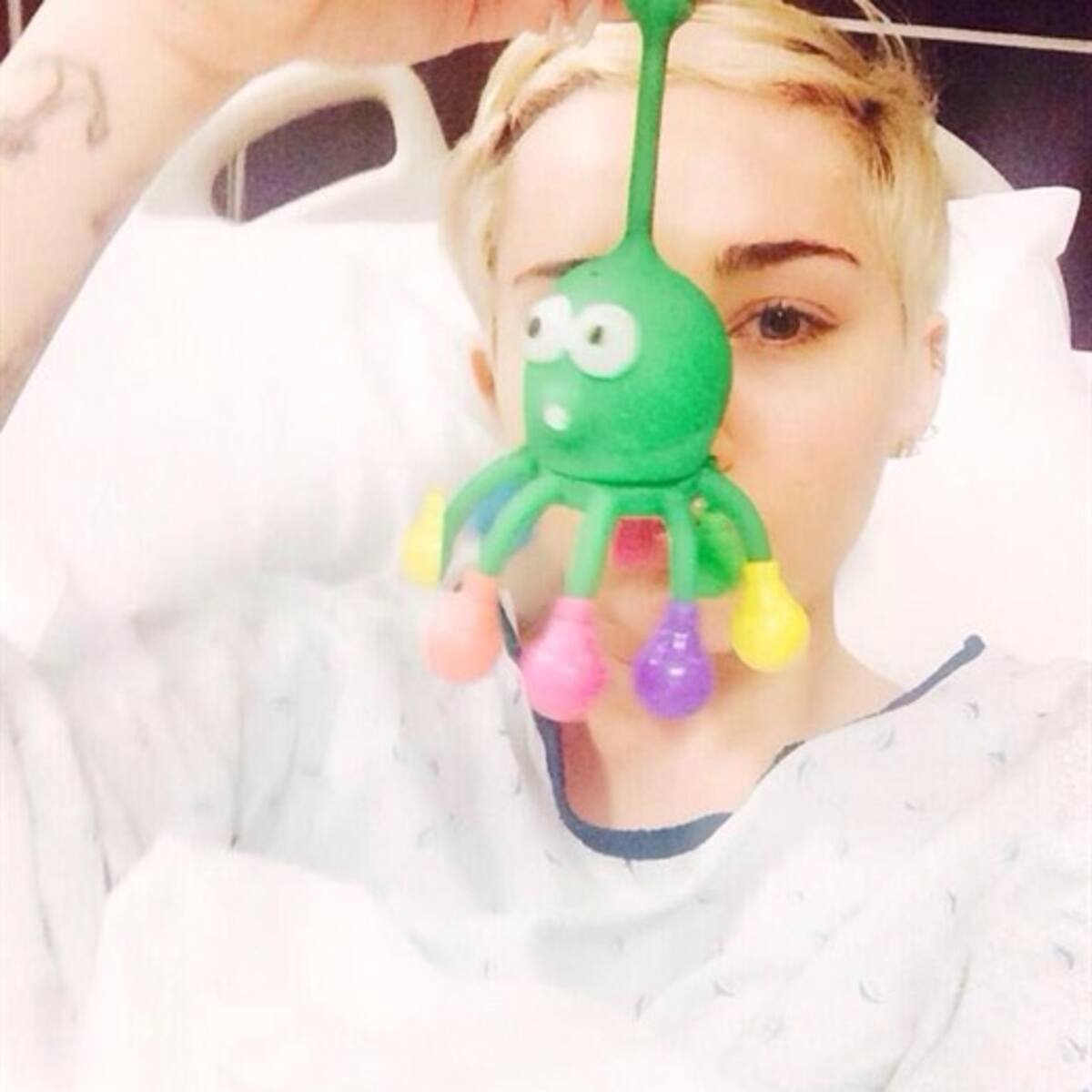 Miley Cyrus internada