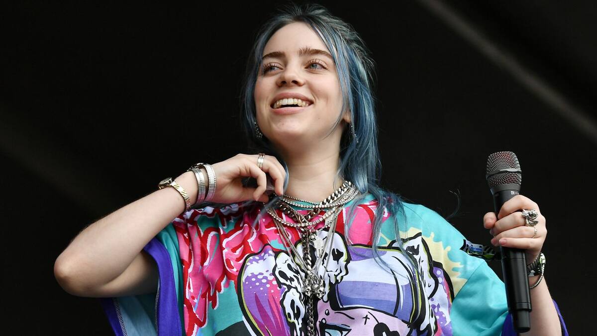 El fenómeno fan Billie Eilish, explicado por Jennifer Lopez