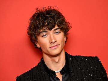 Los mejores looks y vestidos de la alfombra roja de los Premios GQ Hombre del Año 2025: Los ‘hijos de’ toman el protagonismo