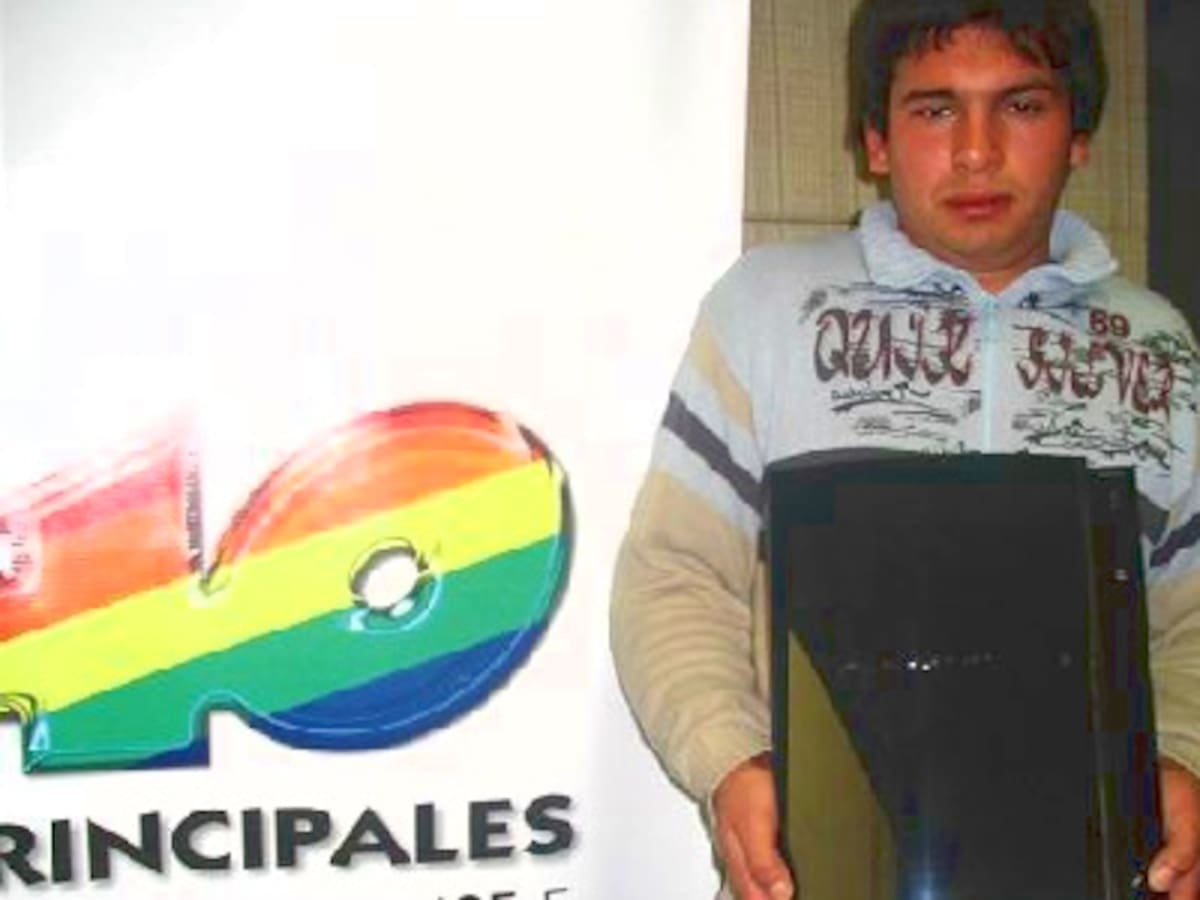 Fernando Aguirre y su flamante Play Station 3