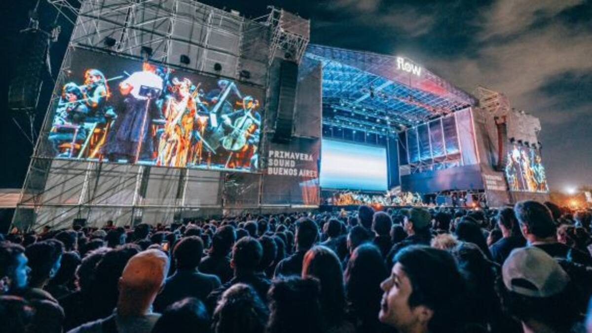BJORK, JULIETA VENEGAS, JAVIERA MENA Y FELI COLINA BRILLARON EN LA PRIMERA FECHA DEL PRIMAVERA SOUND