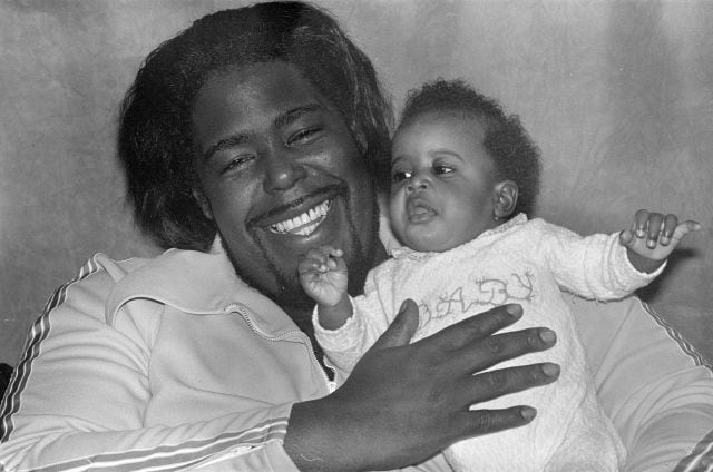 Barry White y una de sus hijas.