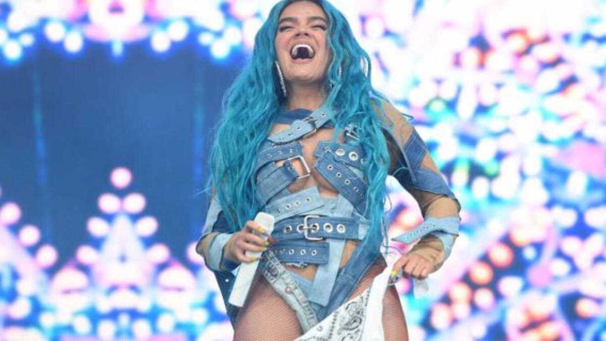 “MAMIII” el tema que presentó Karol G en Coachella que molestó a Anuel AA