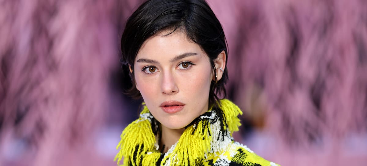 Gracie Abrams en la Paris Fashion Week, enero de 2026.