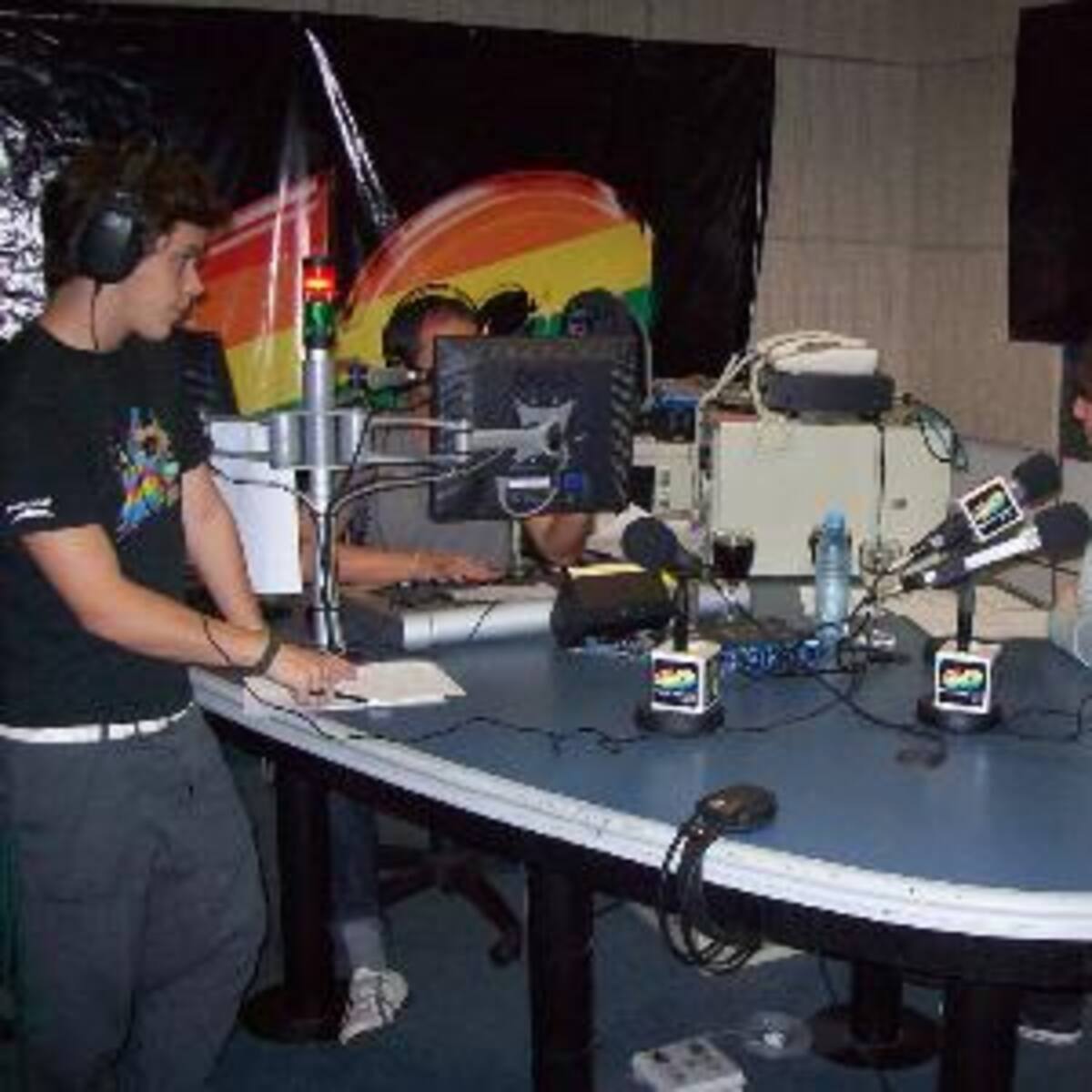 Axel co-conductor de 40 Principales