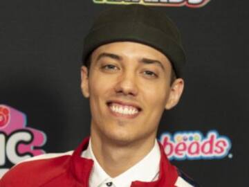 Leroy Sánchez estrena ‘The Greatest Gift’, su bienvenida a la Navidad