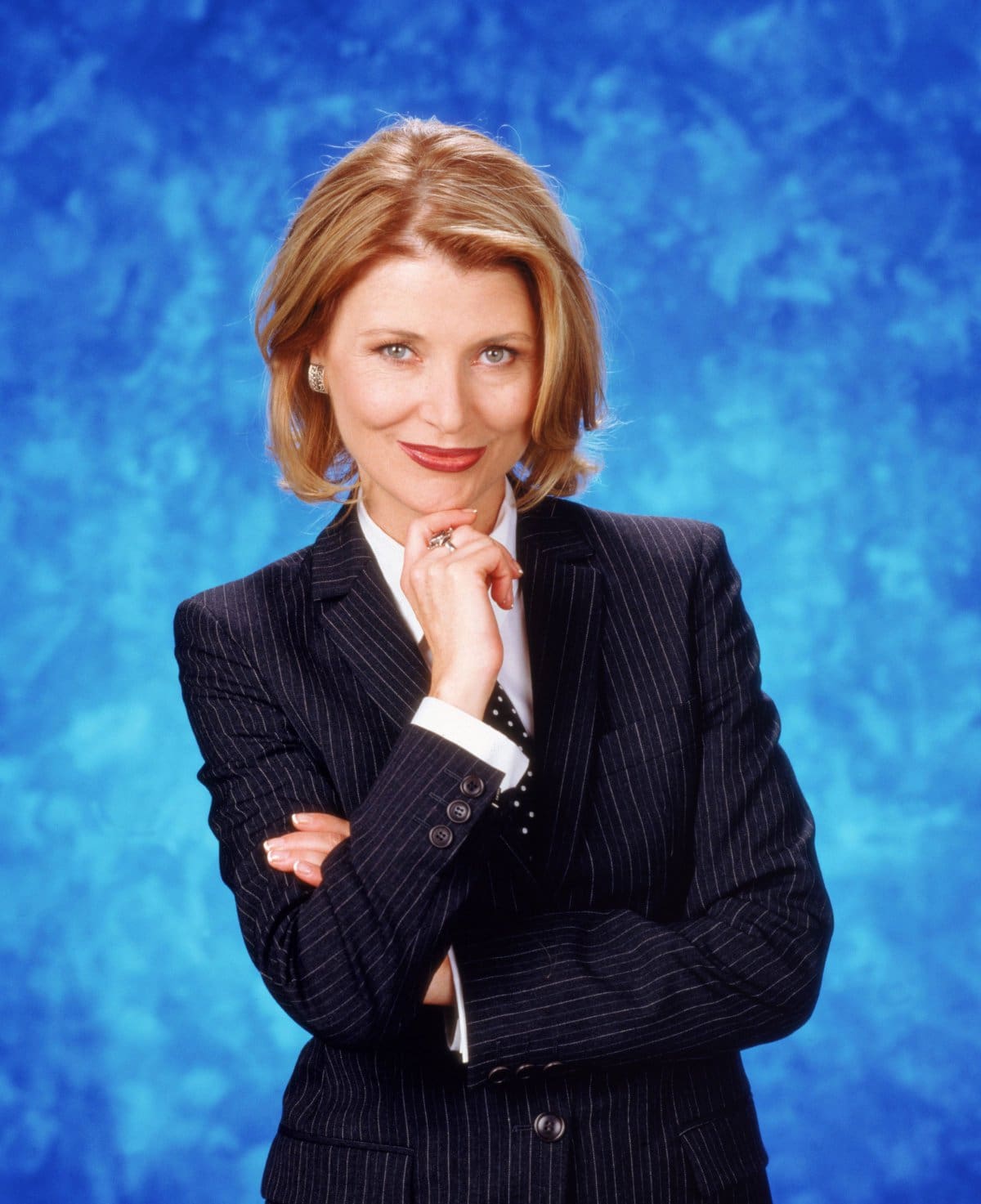 Beth Broderick, la Tía Zelda