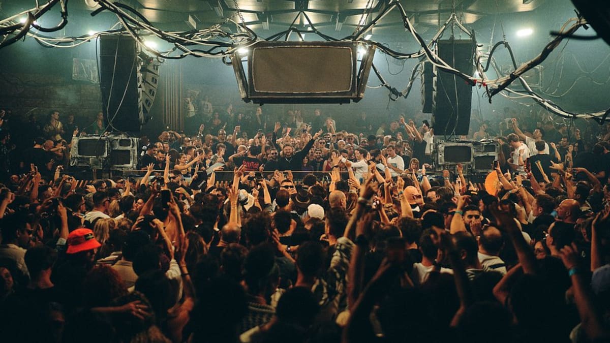 La mesa de mezclas de Solomun volverá a hacer vibrar Ibiza durante su residencia 'Solomun +1'