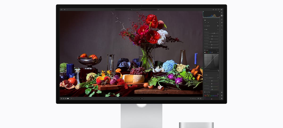 Apple Studio Display XDR