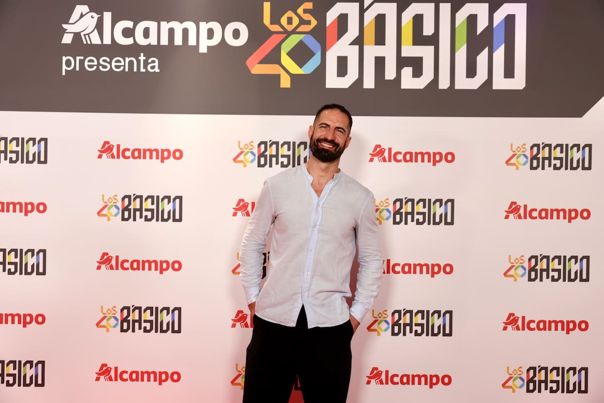 Javier Penedo, presentador de Morning Box en LOS40 Classic, a su llegada al concierto de Alborán.