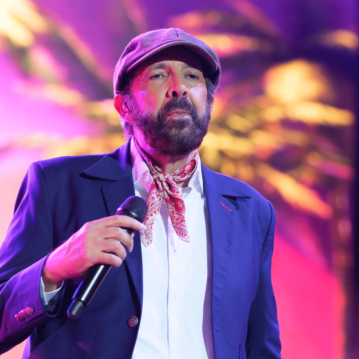 La leyenda Juan Luis Guerra: de su pasado radiofónico al significado real de 'Burbujas de amor'
