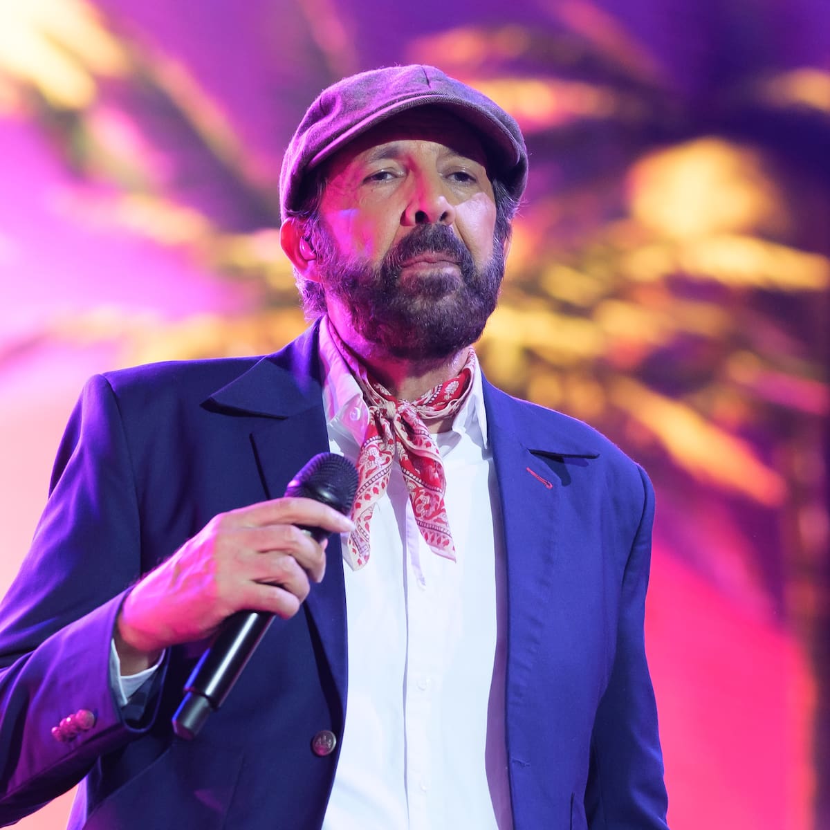 La leyenda Juan Luis Guerra: de su pasado radiofónico al significado real de 'Burbujas de amor'