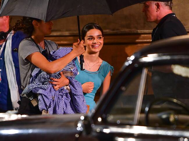 Rachel Zegler en el set de 'West Side Story' en 2019. / James Devaney/GC