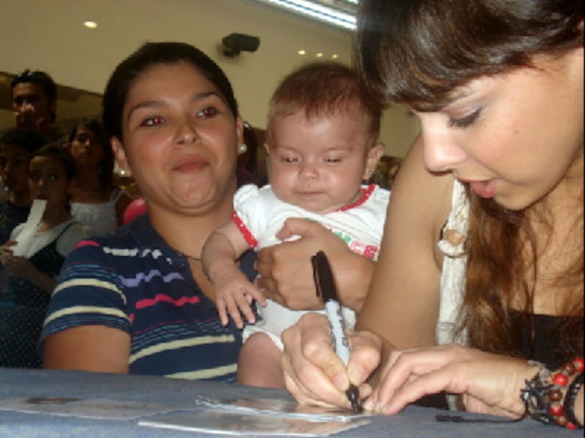 Chenoa 37
