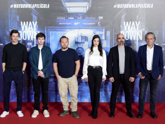 (De izquierda a derecha) Sam Riley, Freddie Highmore, Axel Stein, Astrid Berges-Frisbey, Luis Tosar y José Coronado acuden a la presentación de 'Way Down' en Madrid, el 12 de noviembre de 2021