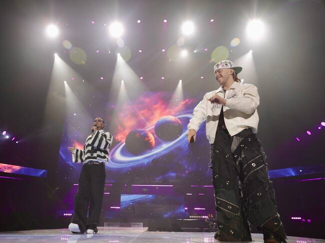 Si en un escenario coinciden Abraham Mateo y Soge Culebra, lo que sale de ahí es un Rayo de Luz. ¡Estos sí que son bros!