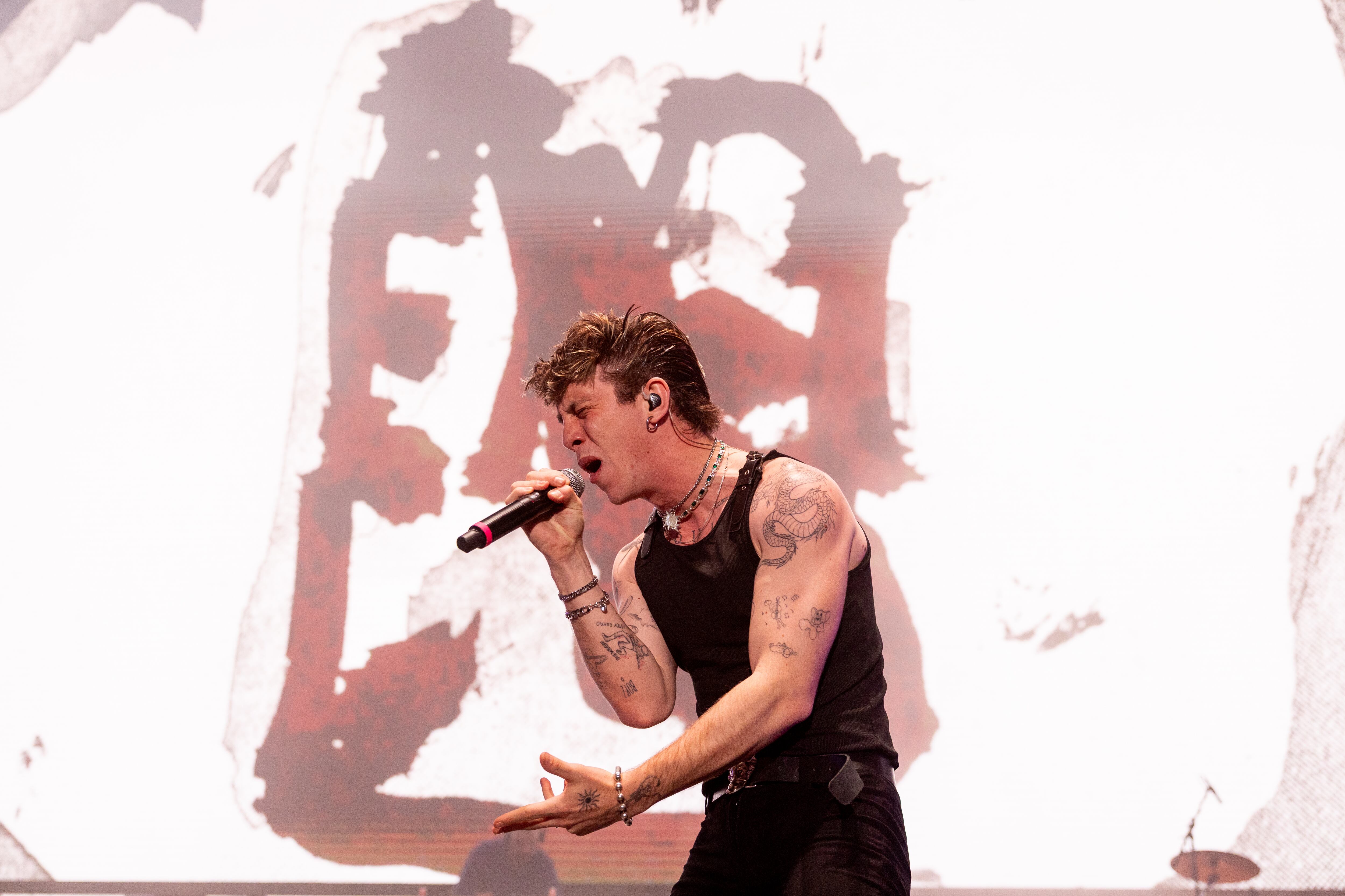 Walls ha conquistado al público con su balada 'Haz lo que quieras conmigo' en una noche de lo más emotiva