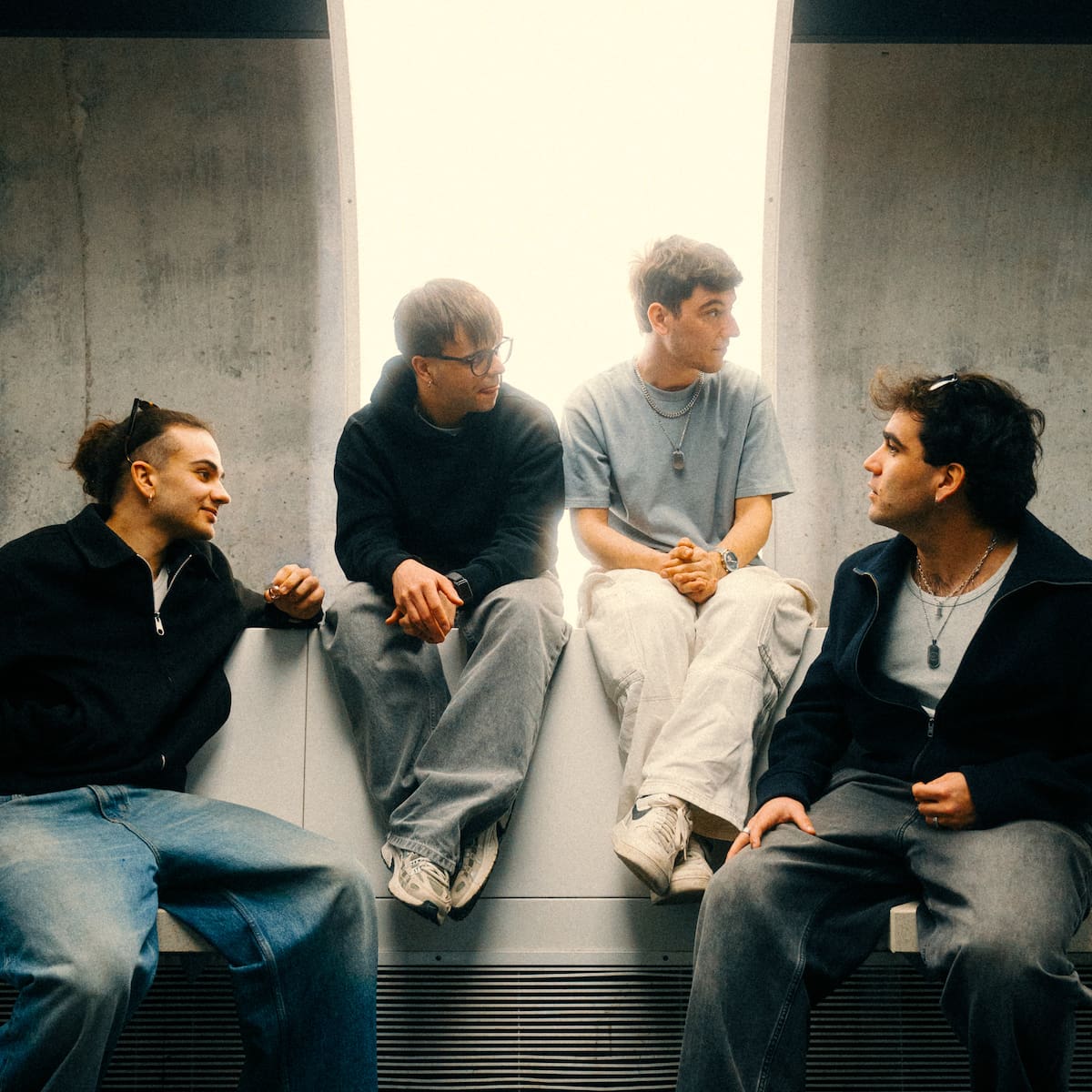 Lluna Plena presenta 'Ets una enganxina', el primer avançament del nou disc