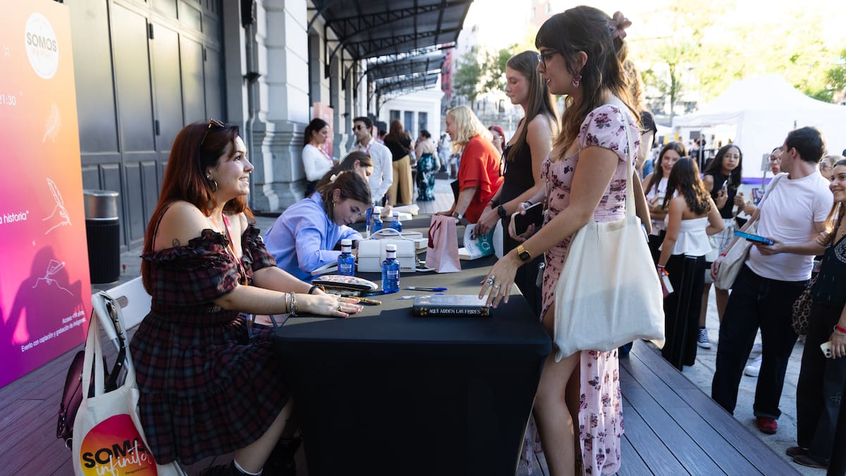 El Festival Somos Infinitos adelanta meses llenos de romance: Rebeca Stones, Violeta Reed, Jess GR o Augusta Thoening y Fran de Solas comparten novedades