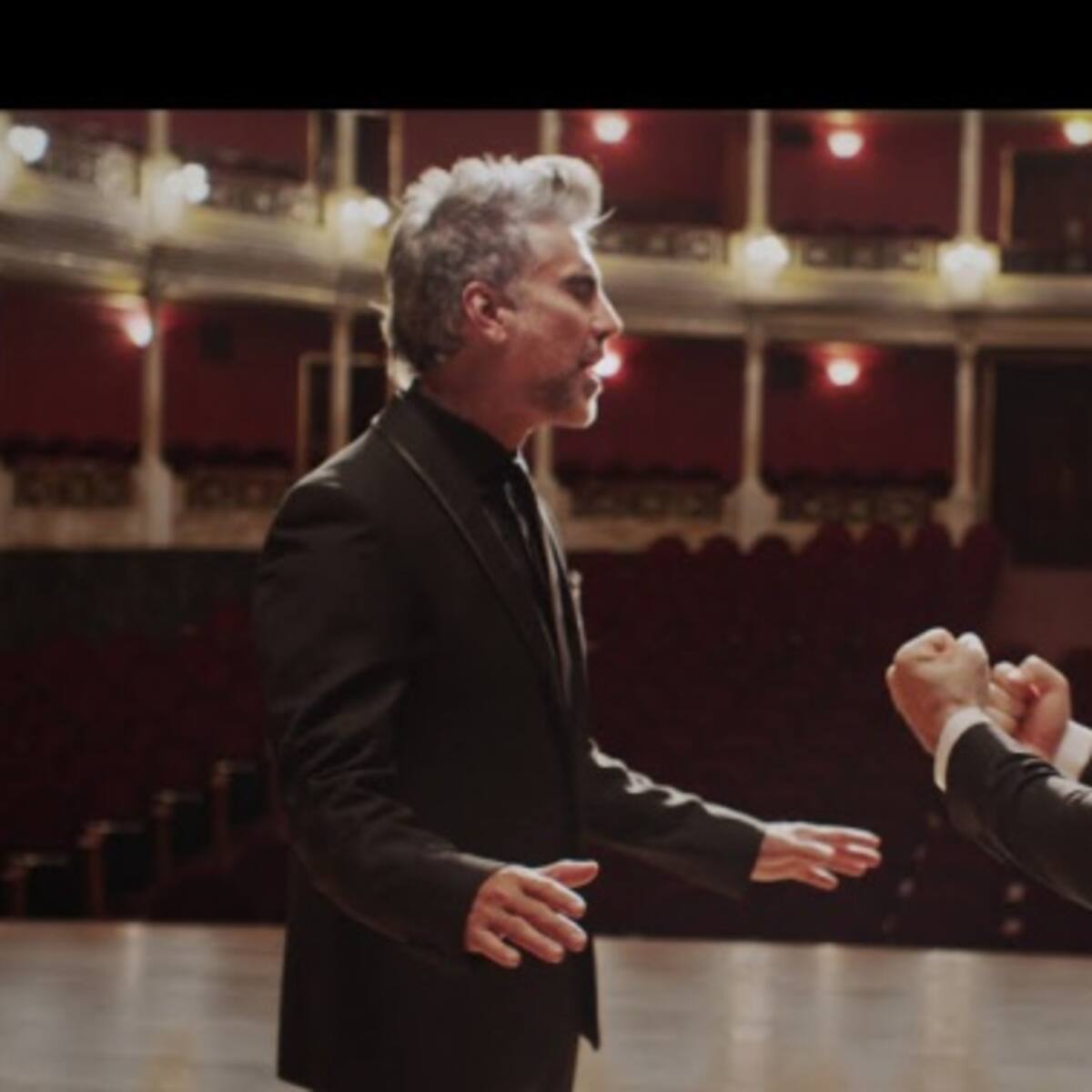David Bisbal nos presenta “Abriré la Puerta”