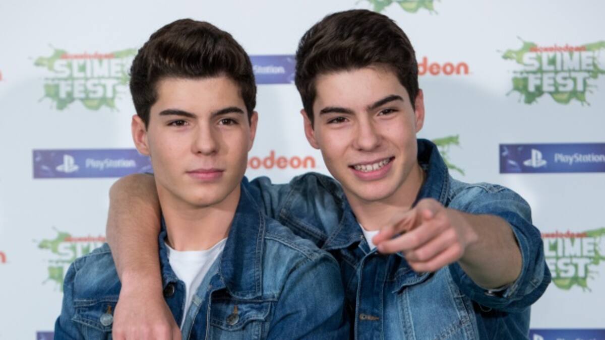 Gemeliers interpretan el tema central de Mascotas