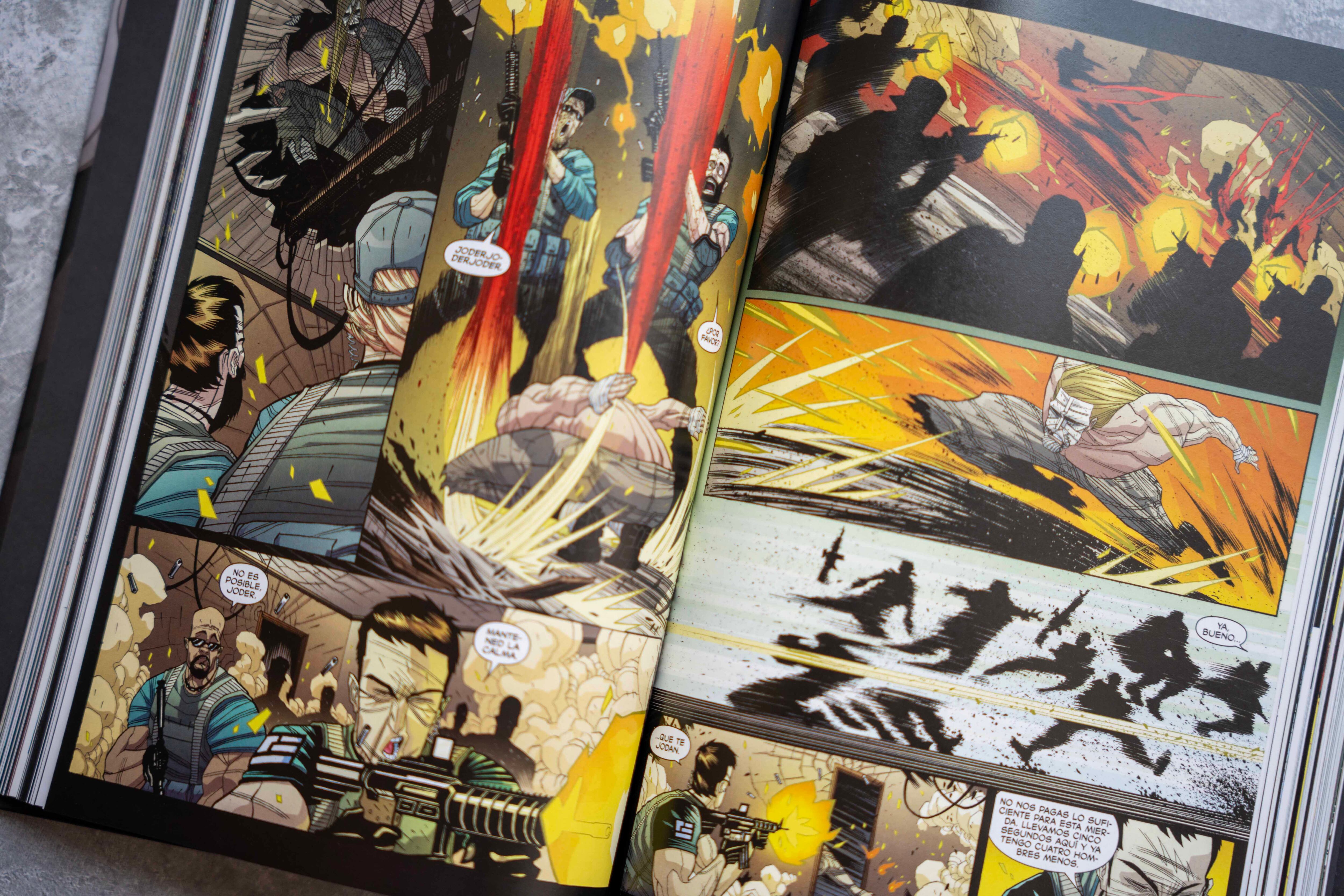Luther Strode / Editorial Moztros