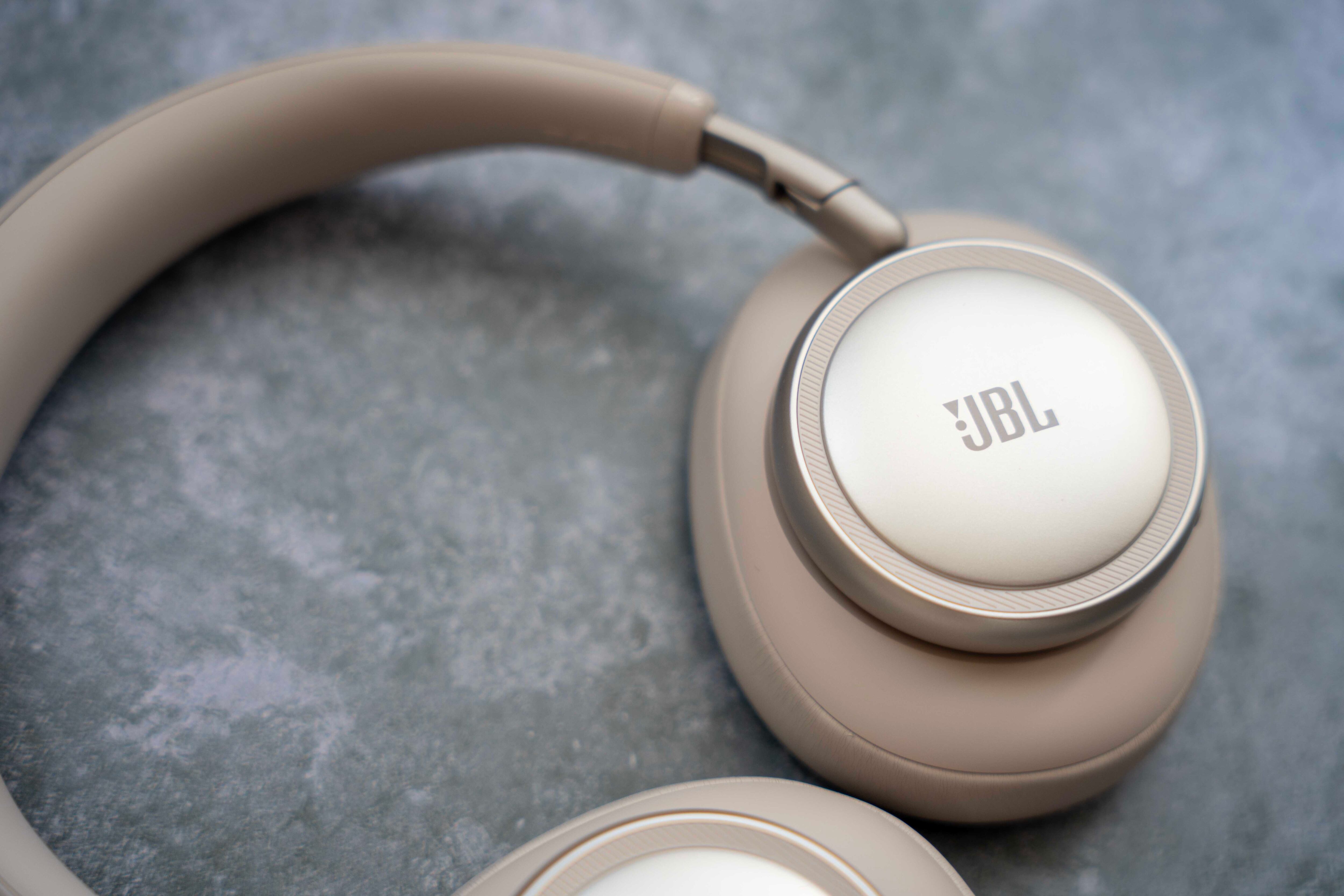 JBL Live 780NC