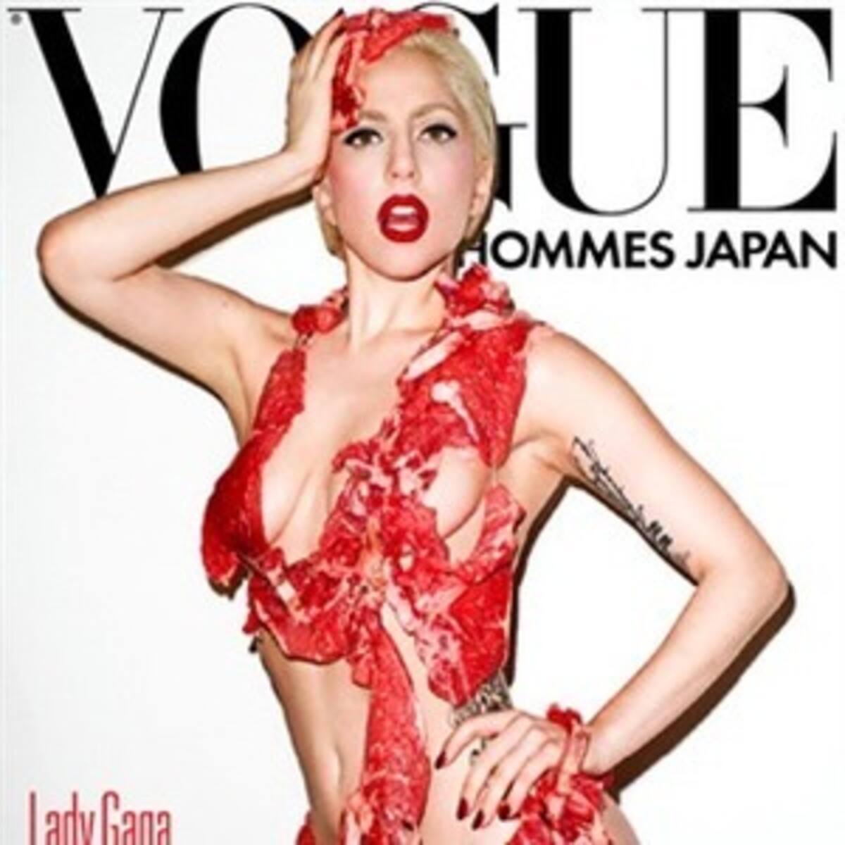 Lady Gaga, desnuda y cubierta de carne cruda, en la portada del Vogue japonés