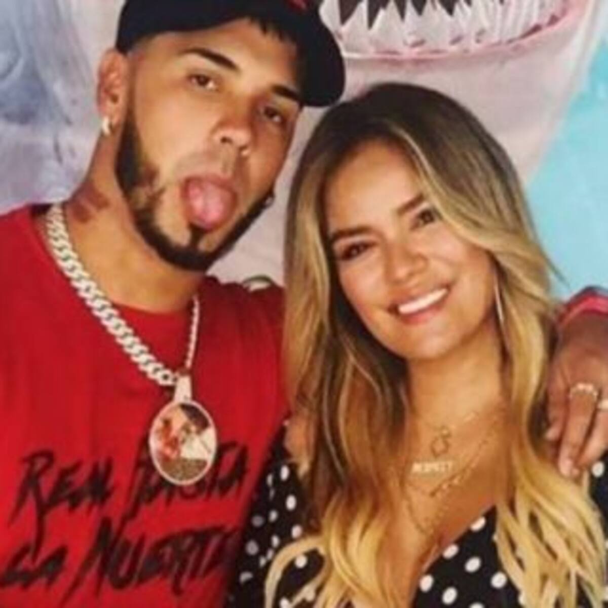 ¡OMG! El costoso regalo de Anuel AA a Karol G por su aniversario