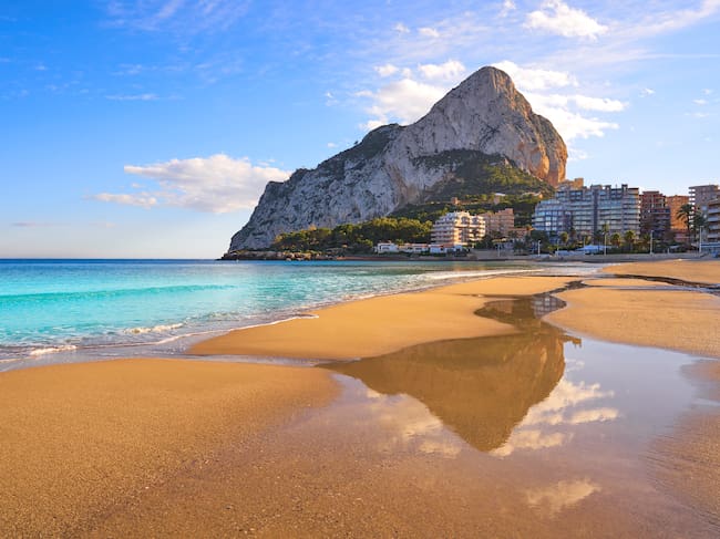 Playa de Fossa en Calpe (Alicante).
