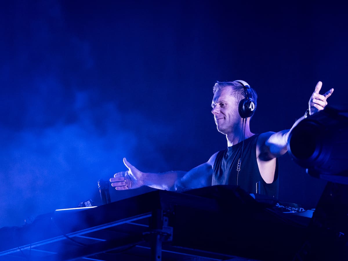 Armin van Buuren sorprende con 'Piano', su primer álbum acústico
