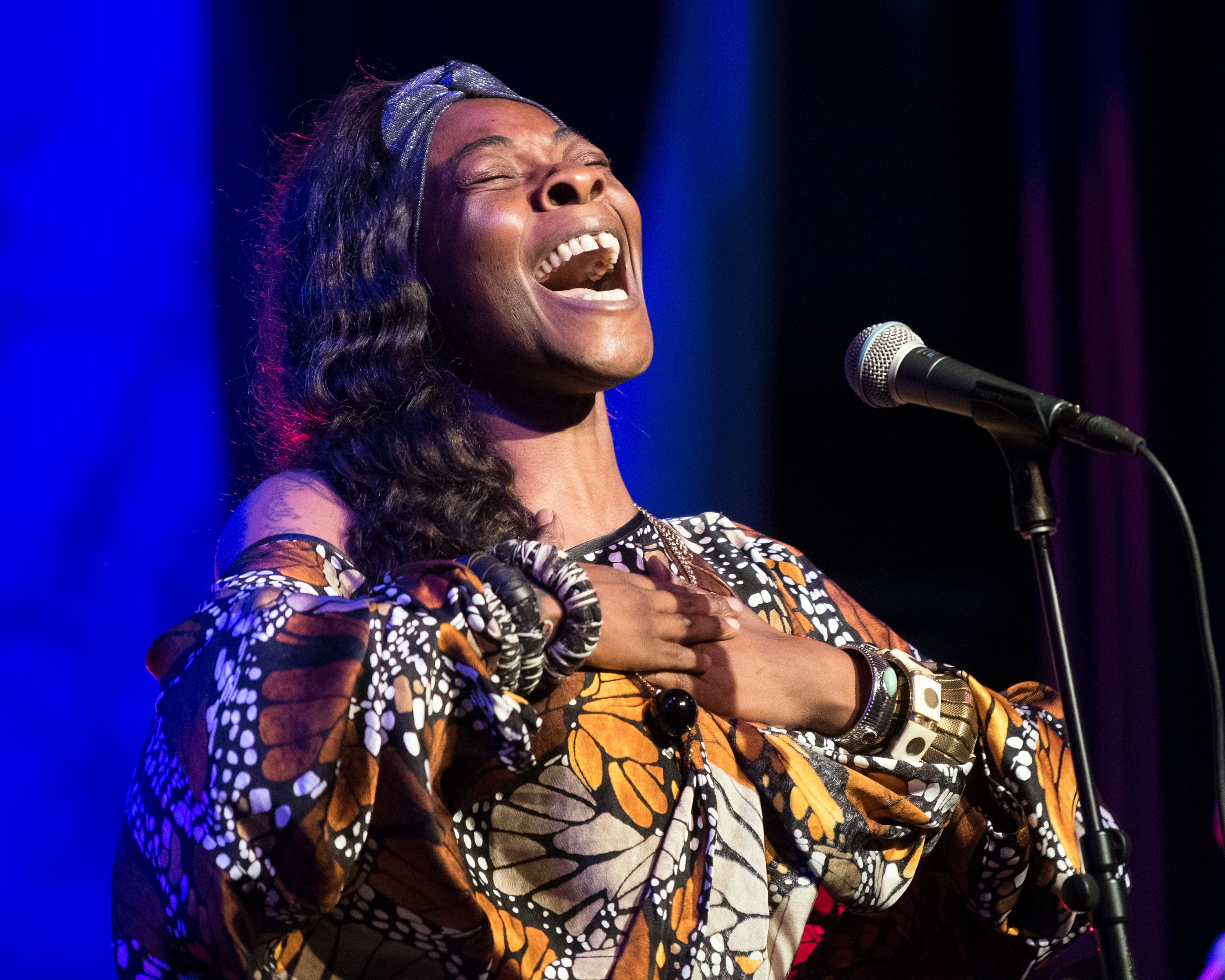 Buika actuando en el Sony Hall de Nueva York en octubre de 2018.