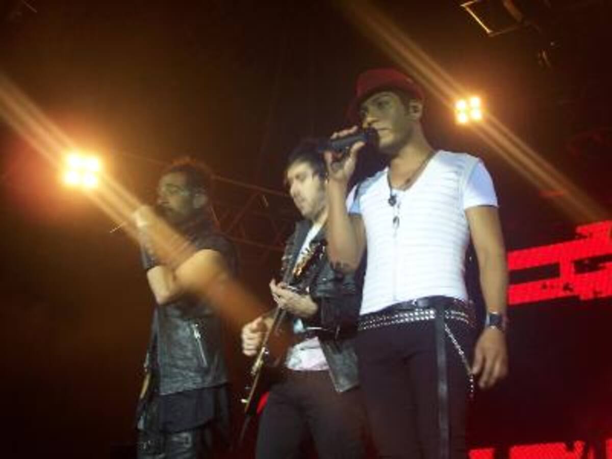 Show Camila
