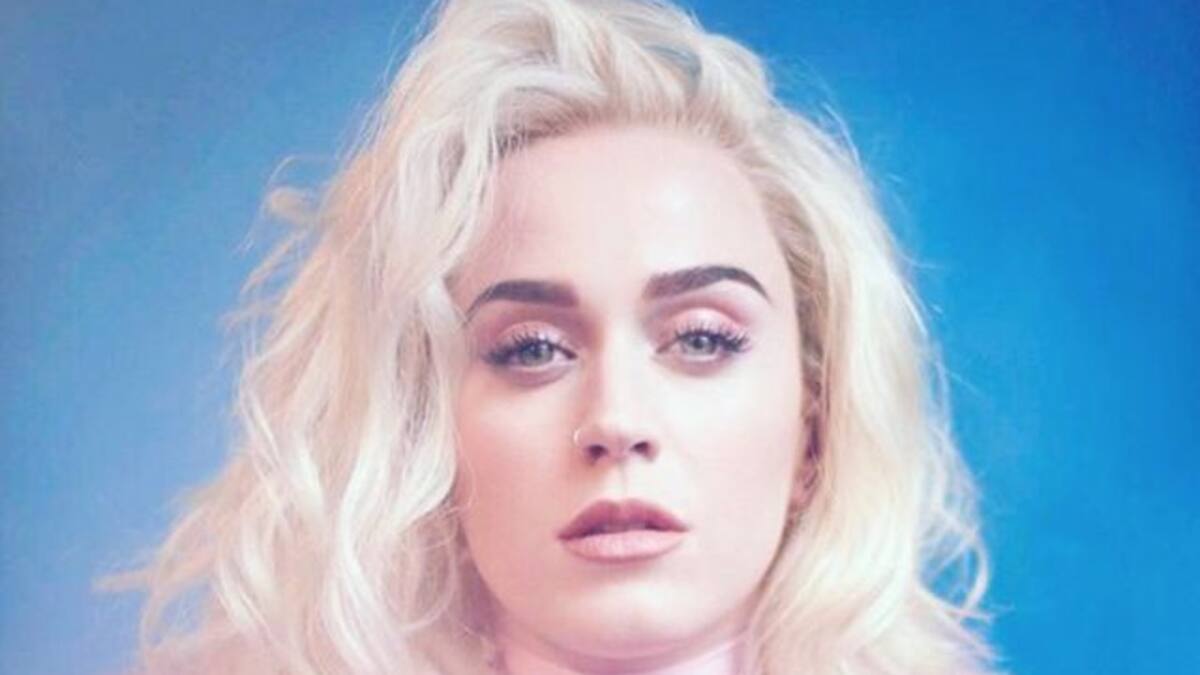 Katy Perry - Chained To The Rhythm