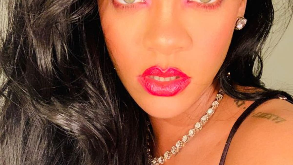 Rihanna encabeza el Top 5 de solistas con mayores fortunas