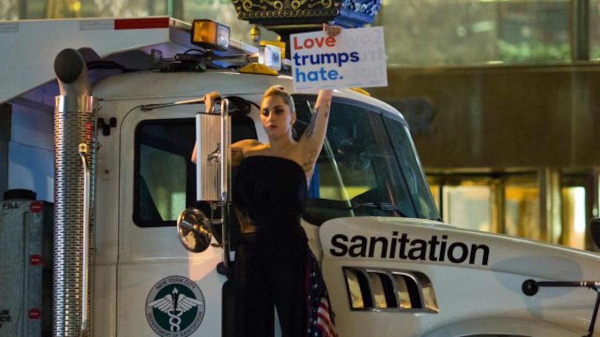 Camila Cabello, Lady Gaga y más, condenan el ataque nazi de Charlottesville