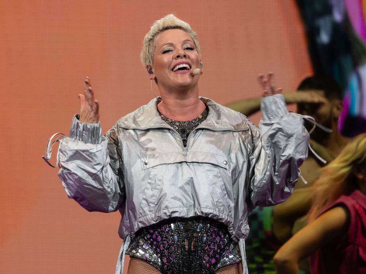 P!nk explica su ingreso hospitalario en Nochevieja y hace balance de un año marcado por los altibajos