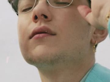 Flavio interpreta la versión a piano de la sesión de Bizarrap con Quevedo que querrás para tu boda