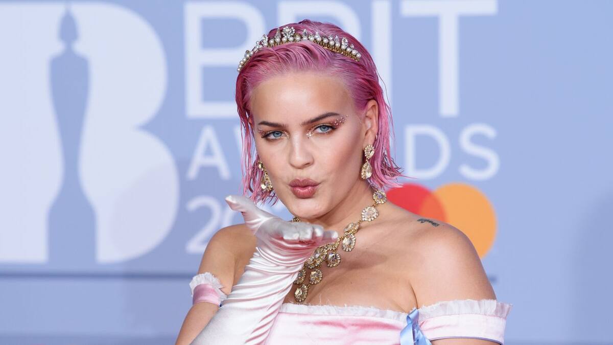 Anne-Marie y Little Mix le ponen picante a su futura colaboración: Kiss my (Uh Oh)