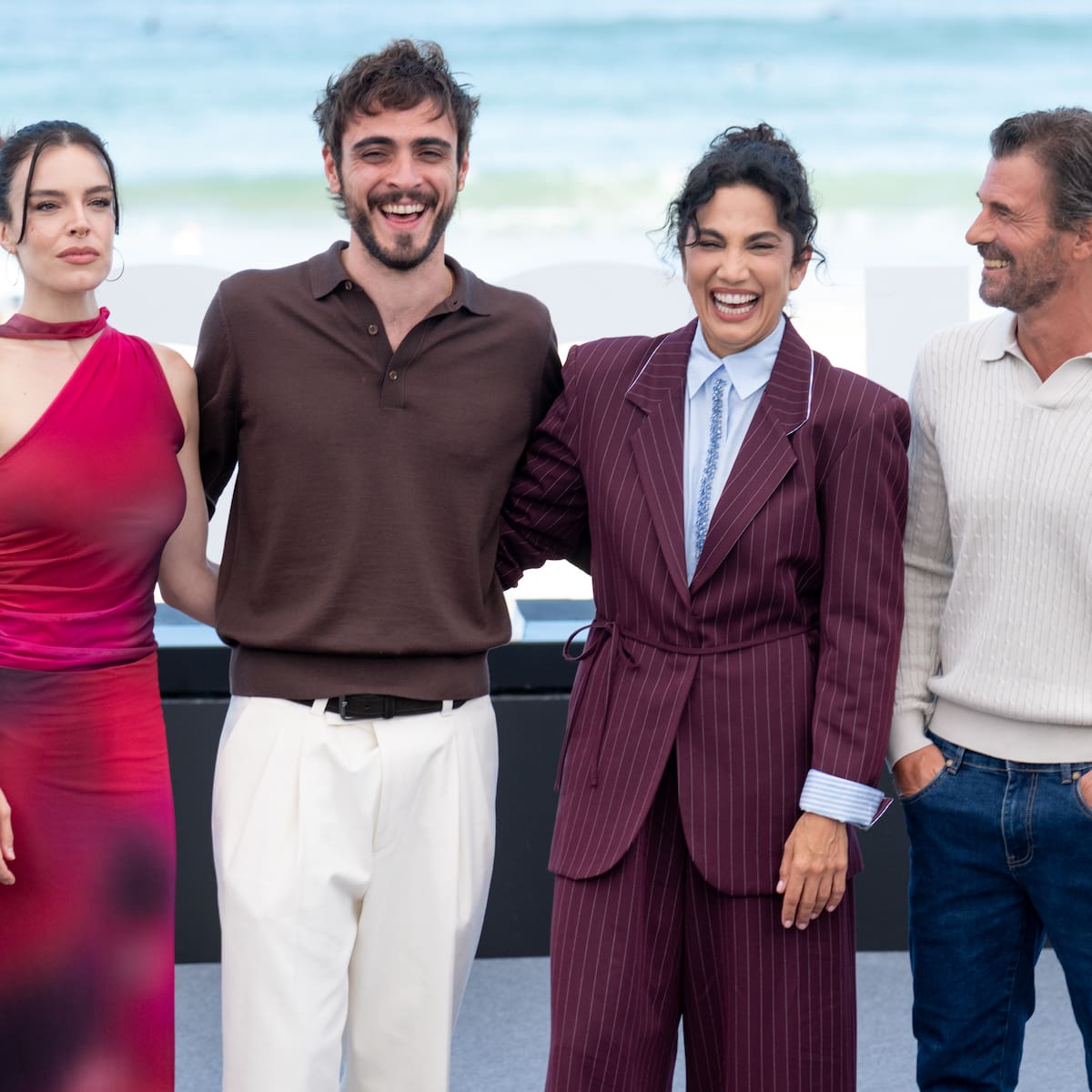 Atresmedia presenta en San Sebastián 'Trazos Ocultos', un thriller de secretos familiares con Toni Acosta y Rodolfo Sancho