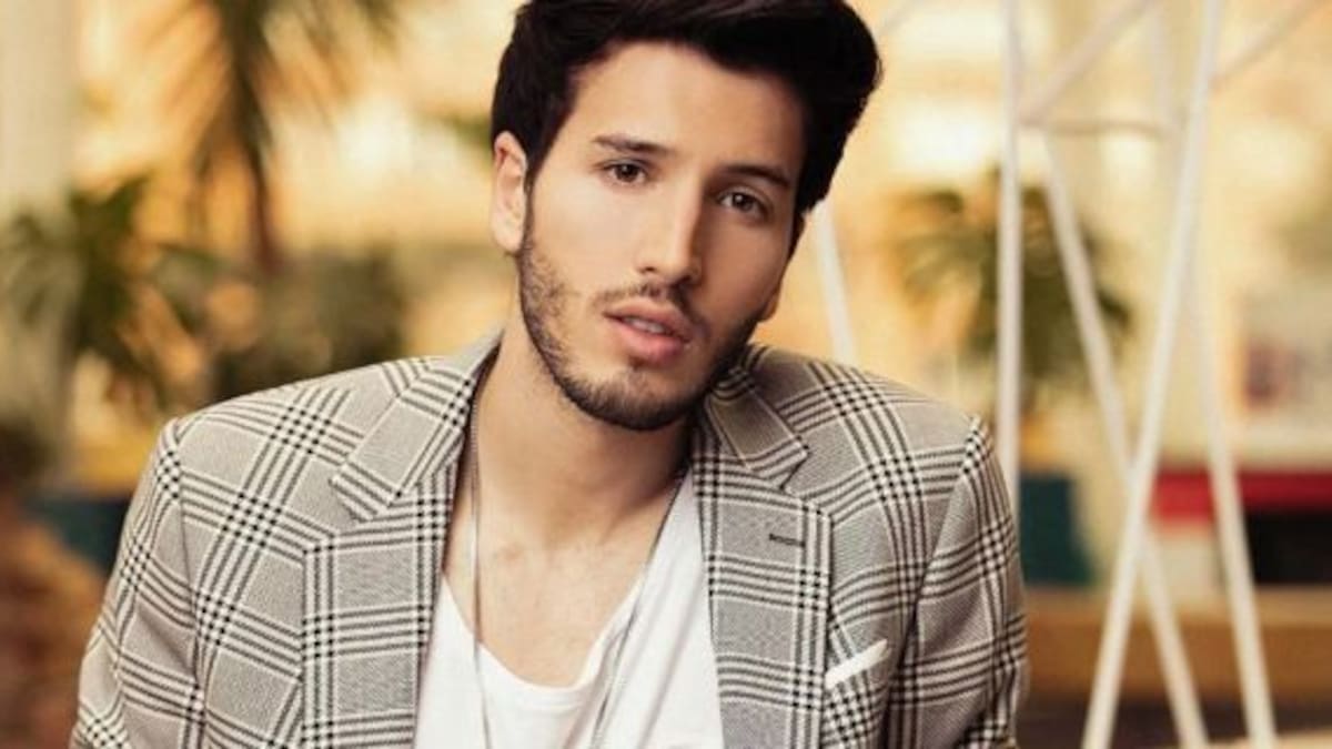 El terrible golpe de Sebastián Yatra por culpa de Mau y Ricky