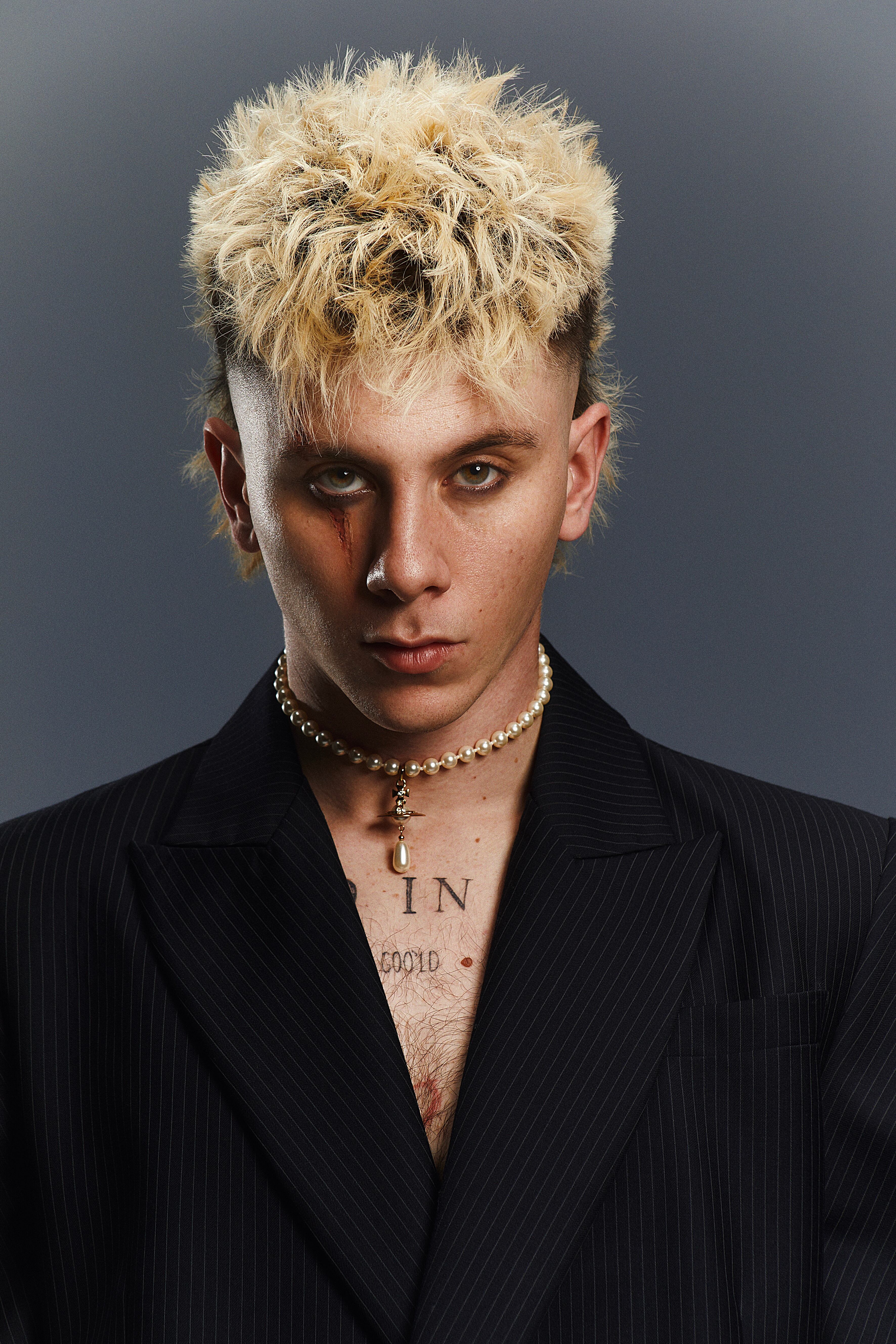 Walls actuará en Cáceres, Ciudad Real, Torre del Mar, Hospitalet de l'Infant, Zarautz, Laredo, Cambados y Culleredo con LOS40 Summer Live.