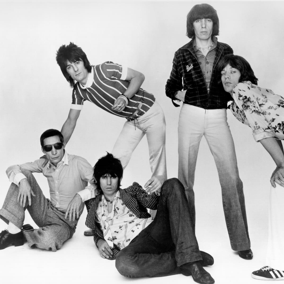 Cuando The Rolling Stones cambiaron de piel: 50 años de 'Black and blue', el disco que abrió la era Ron Wood