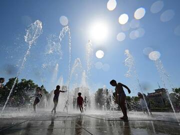 Una lengua de aire cálido traerá el verano a España el próximo miércoles, según la Aemet