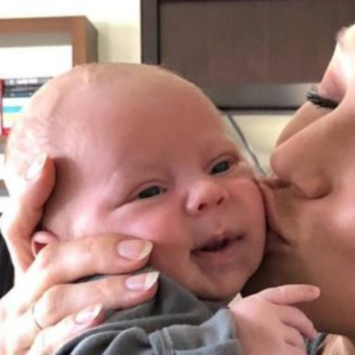 ¡Están enormes! Los gemelos de Enrique Iglesias cumplieron 6 meses