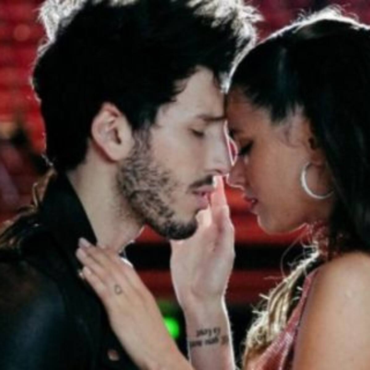 Así fue el romántico encuentro de Tini con Sebastián Yatra en Europa