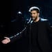 Laura Pausini bromea con los músculos de Pablo Alborán